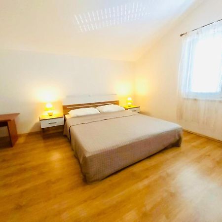 Rooms Viskic Rab Town Exteriér fotografie